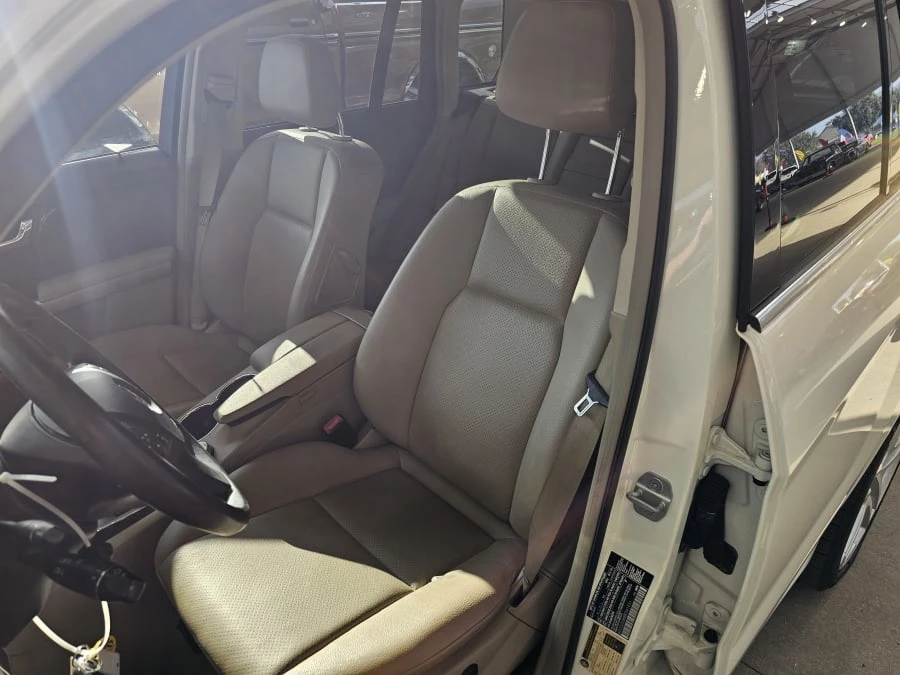 2011 Mercedes-Benz GLK-Class - Image 12 of 18