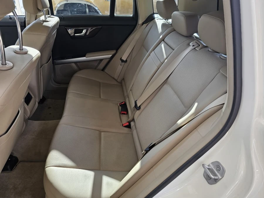 2011 Mercedes-Benz GLK-Class - Image 10 of 18