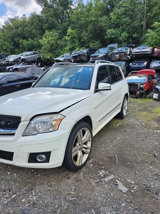 2011 Mercedes-Benz GLK-Class - Image 2 of 12