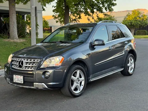 2011 Mercedes-Benz M-Class ML 550 4MATIC Sport Utility 4D
