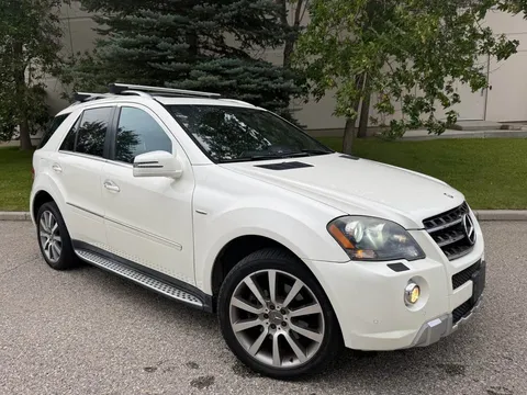 2011 Mercedes-Benz M-Class ML550 4MATIC Grand Edition