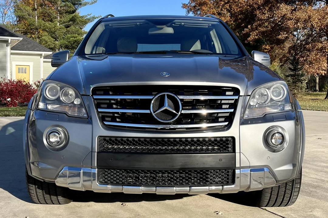 2011 Mercedes-Benz W164 ML 63 AMG - Image 2 of 31