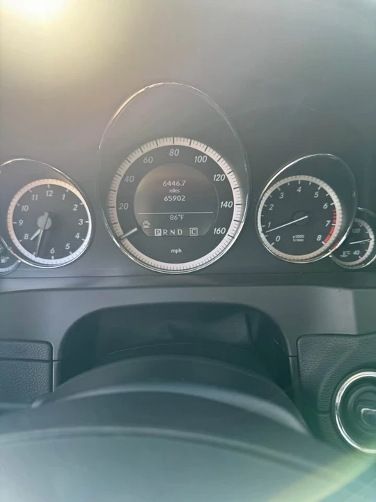 2011 Mercedes-Benz W212 E-Class - Image 12 of 19