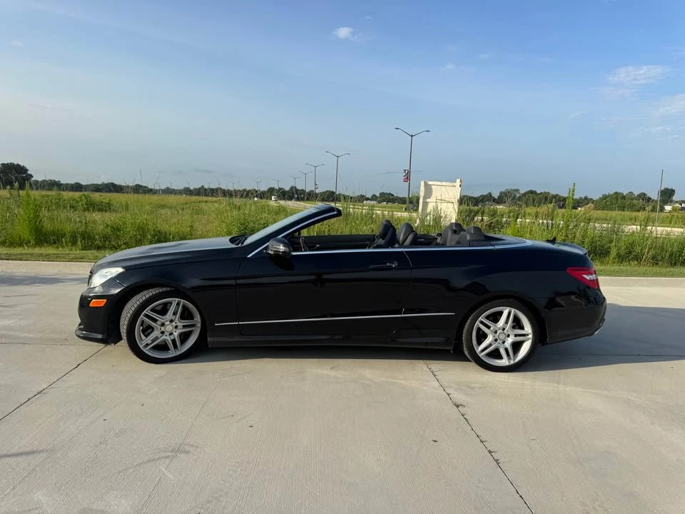 2011 Mercedes-Benz W212 E-Class - Image 2 of 19