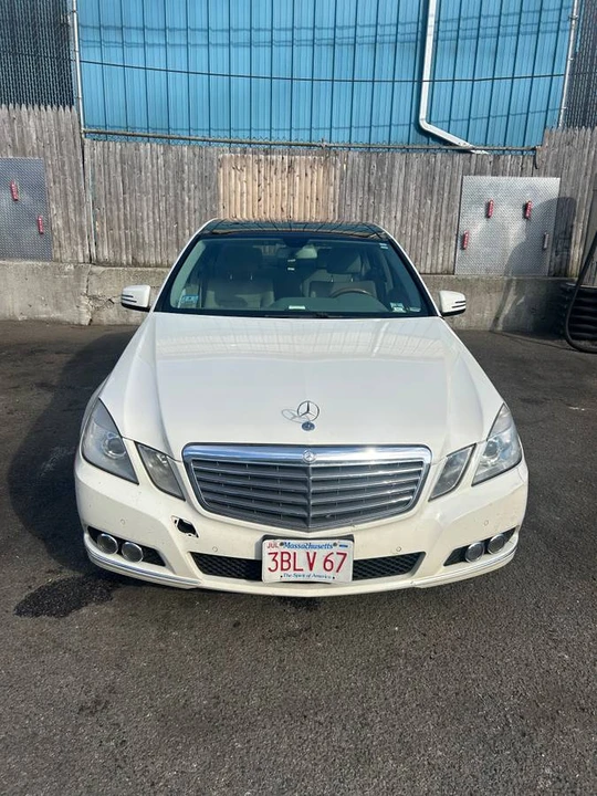 2011 Mercedes-Benz W212 E-Class - Image 4 of 6
