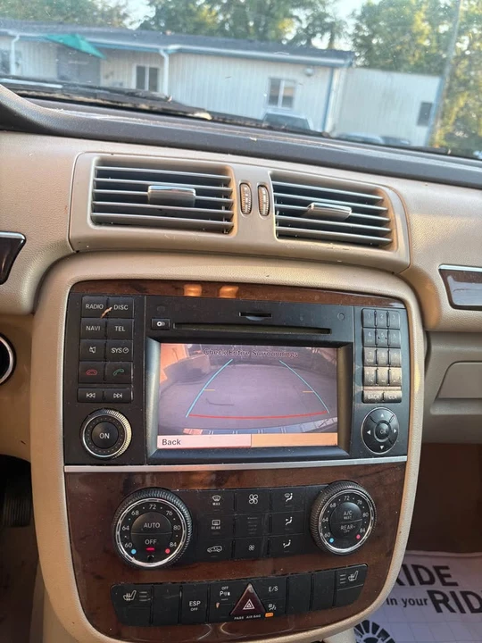 2011 Mercedes-Benz W251 R-Class - Image 16 of 20