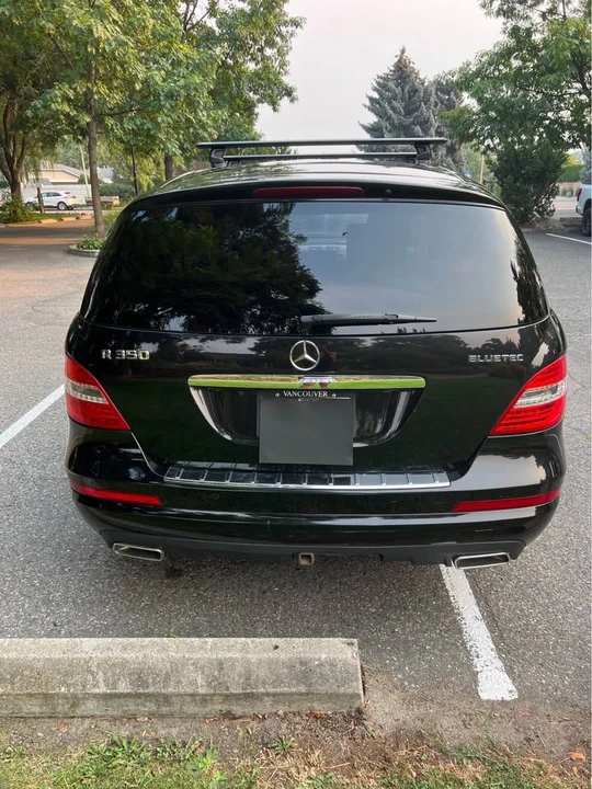 2011 Mercedes-Benz W251 R-Class - Image 2 of 17