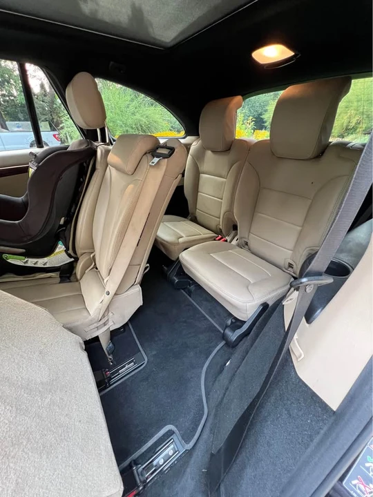 2011 Mercedes-Benz W251 R-Class - Image 11 of 17