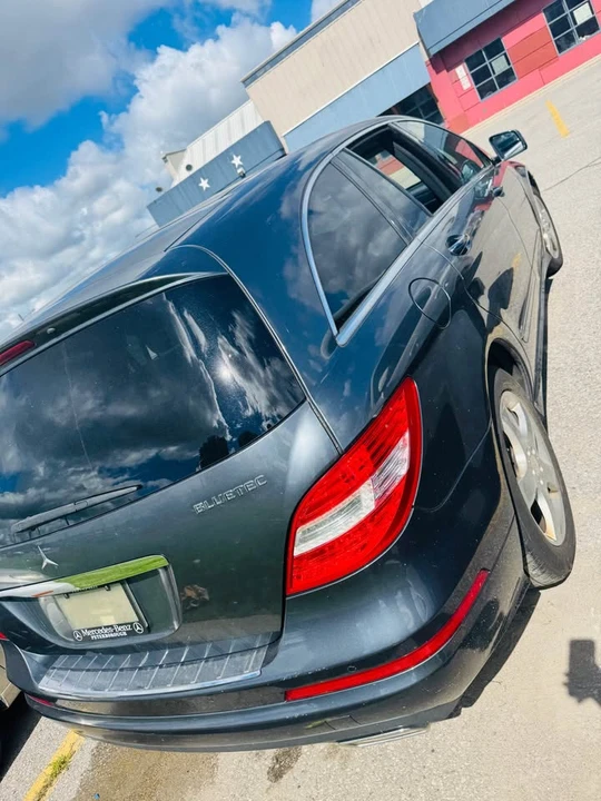 2011 Mercedes-Benz W251 R-Class - Image 2 of 8