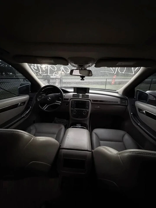 2011 Mercedes-Benz W251 R-Class - Image 5 of 5