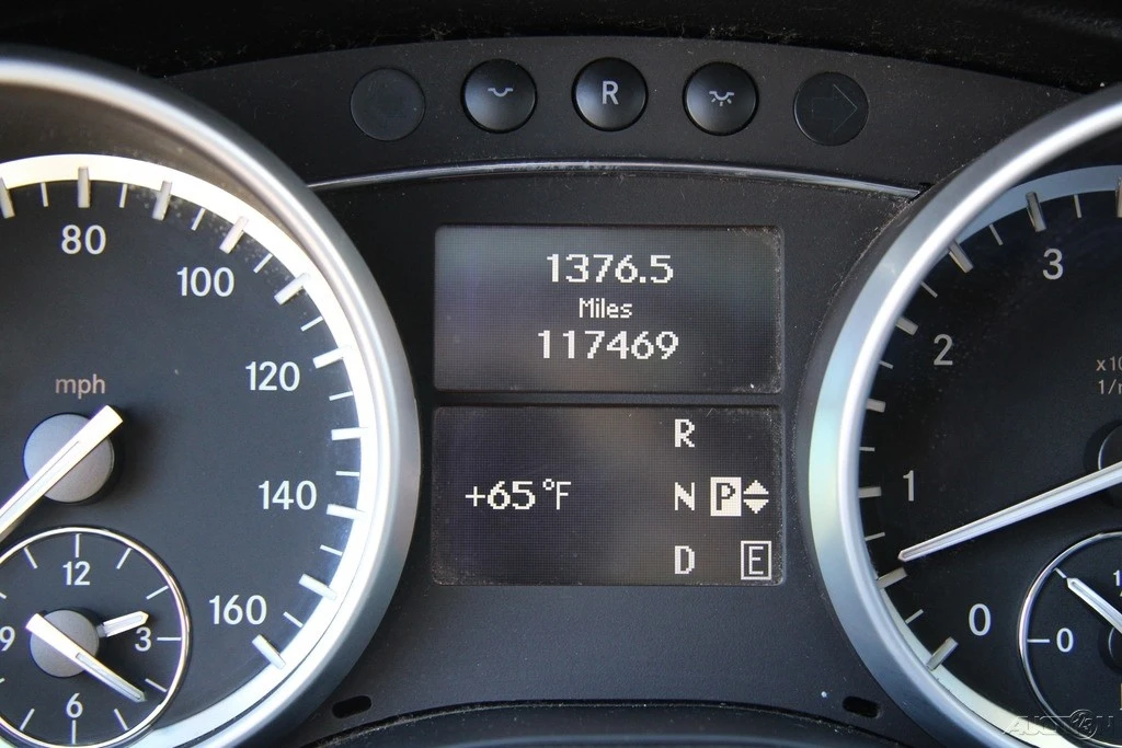 2011 Mercedes-Benz W251 R-Class - Image 15 of 21