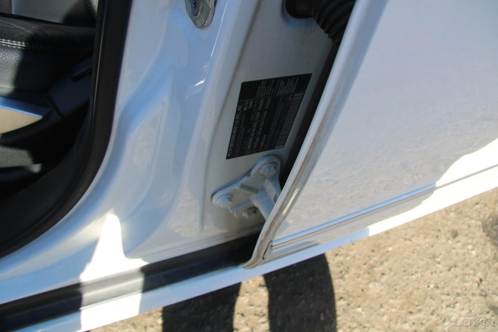 2011 Mercedes-Benz W251 R-Class - Image 10 of 21