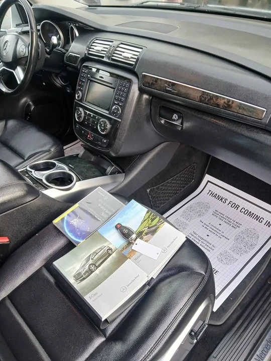 2011 Mercedes-Benz W251 R-Class - Image 10 of 20
