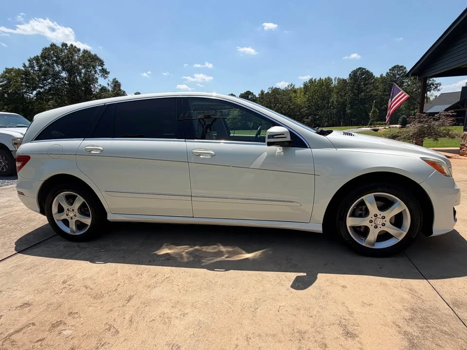 2011 Mercedes-Benz W251 R-Class - Image 2 of 4