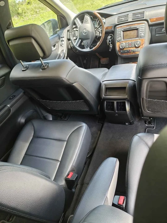 2011 Mercedes-Benz W251 R-Class - Image 3 of 3