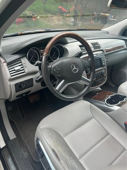2011 Mercedes-Benz W251 R-Class - Image 7 of 8
