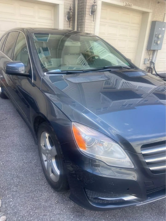 2011 Mercedes-Benz W251 R-Class - Image 2 of 20