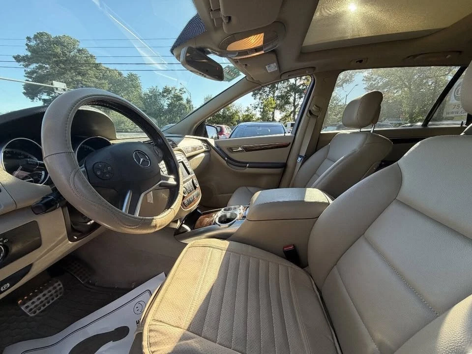 2011 Mercedes-Benz W251 R-Class - Image 12 of 20