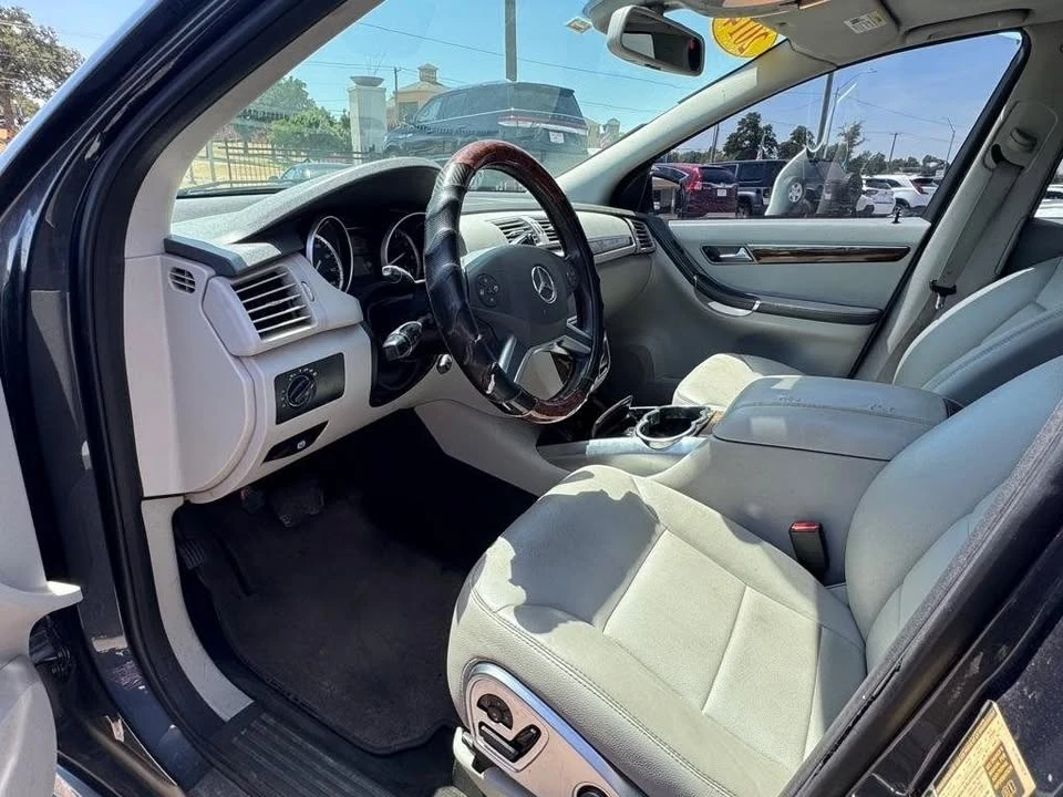 2011 Mercedes-Benz W251 R-Class - Image 9 of 20