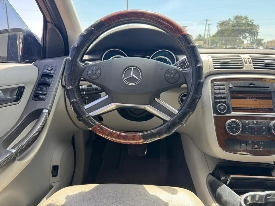 2011 Mercedes-Benz W251 R-Class - Image 16 of 20