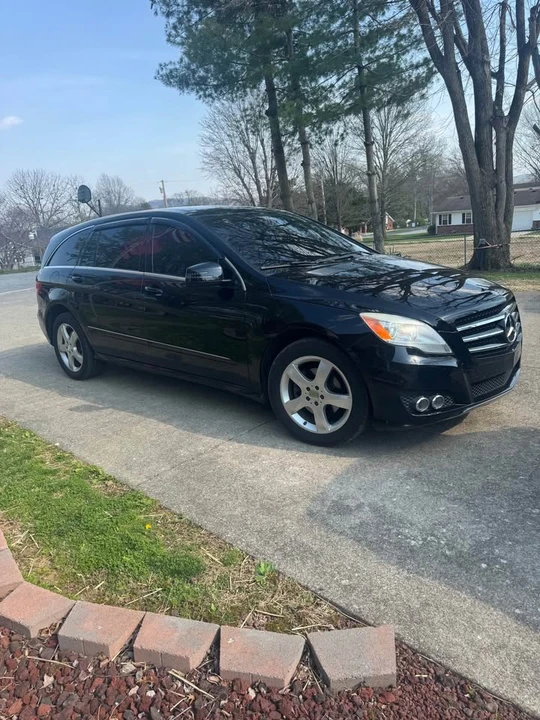 2011 Mercedes-Benz W251 R-Class - Image 3 of 9