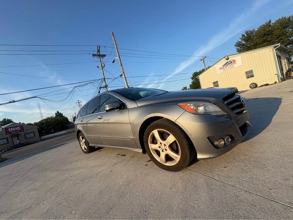 2011 Mercedes-Benz W251 R-Class - Image 2 of 20