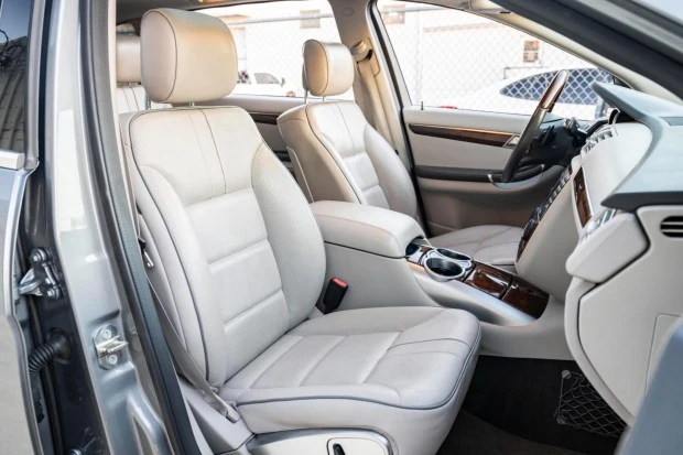2011 Mercedes-Benz W251 R-Class - Image 4 of 8