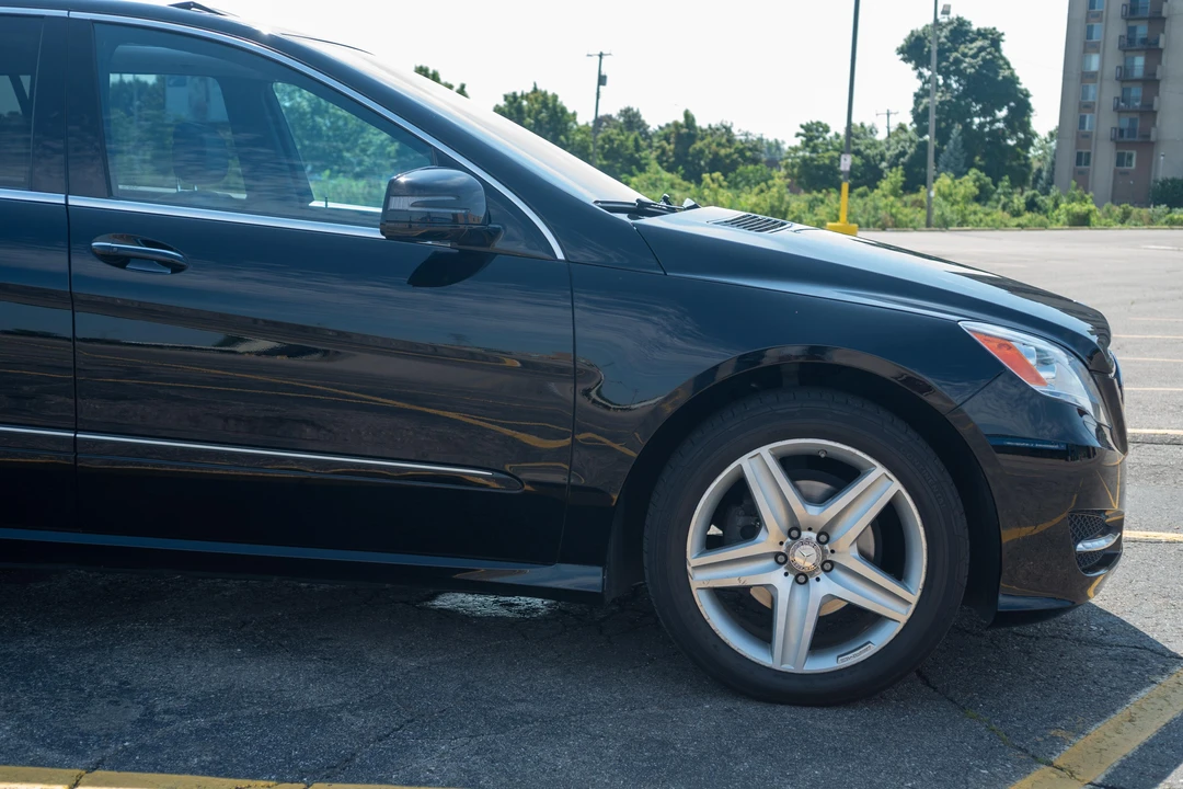 2011 Mercedes-Benz W251 R-Class - Image 23 of 31