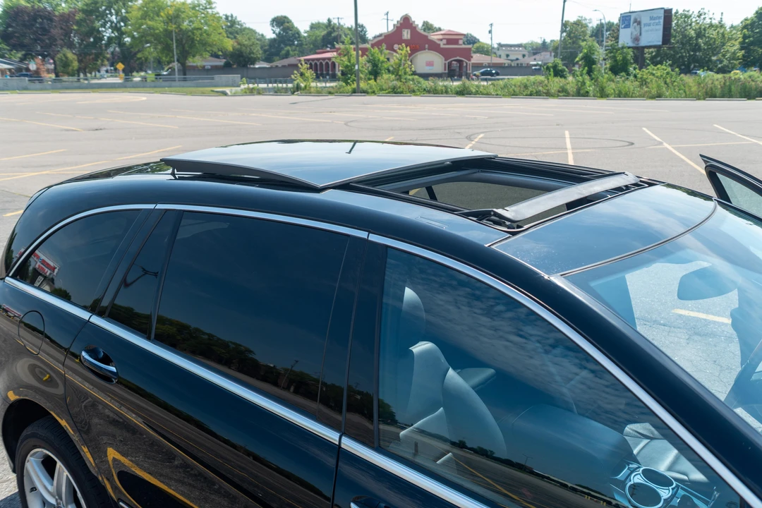2011 Mercedes-Benz W251 R-Class - Image 21 of 31