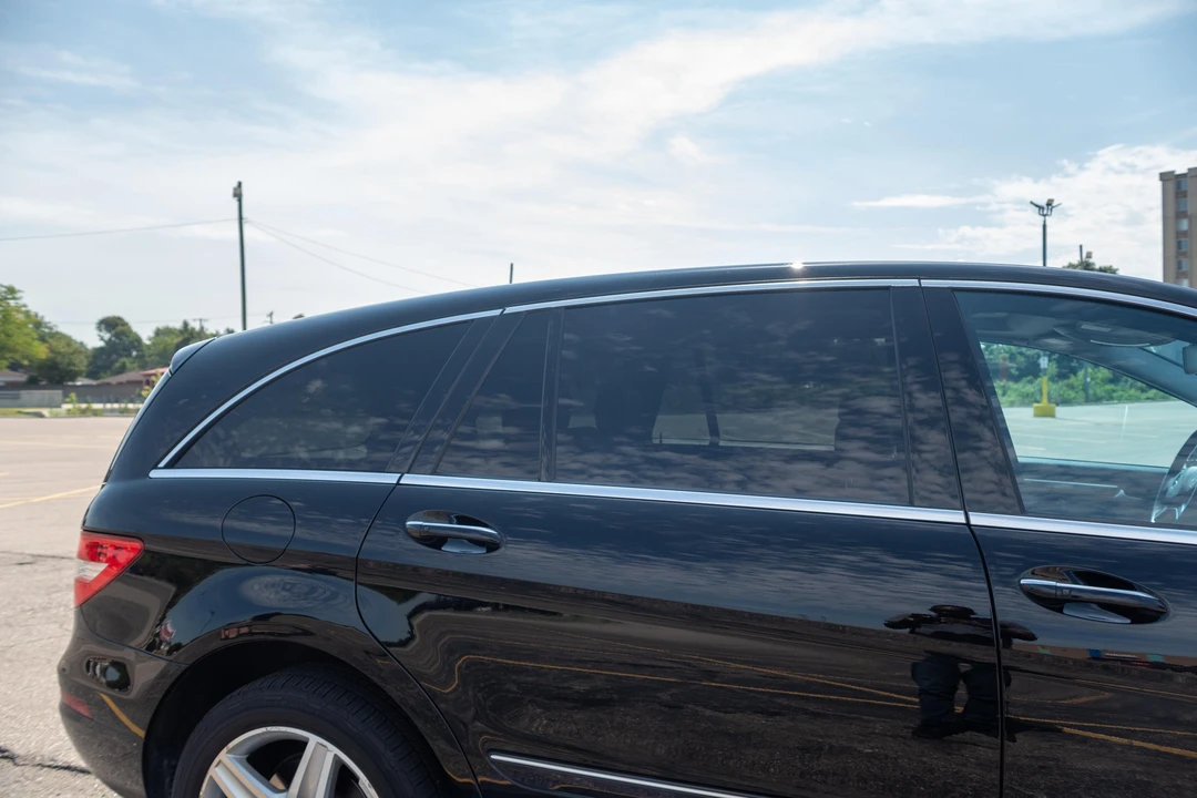 2011 Mercedes-Benz W251 R-Class - Image 20 of 31