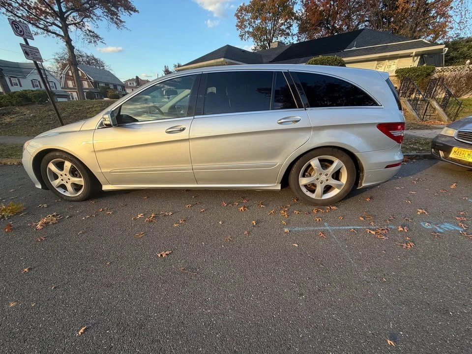 2011 Mercedes-Benz W251 R-Class - Image 6 of 9