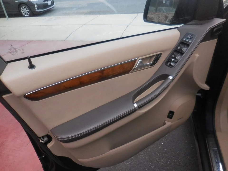 2011 Mercedes-Benz W251 R-Class - Image 10 of 20