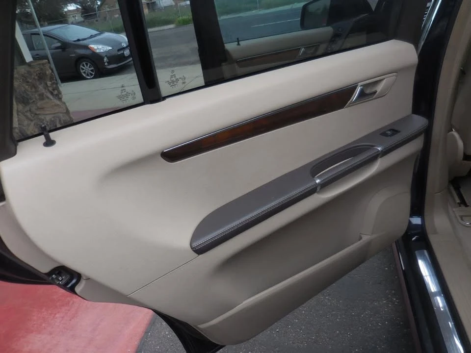 2011 Mercedes-Benz W251 R-Class - Image 15 of 20