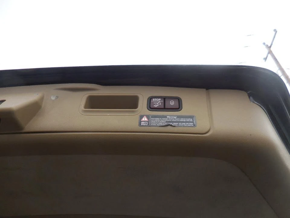 2011 Mercedes-Benz W251 R-Class - Image 17 of 20