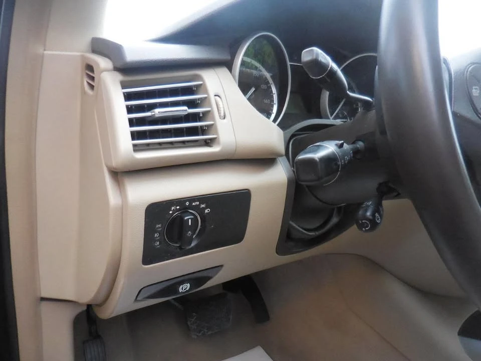 2011 Mercedes-Benz W251 R-Class - Image 19 of 20