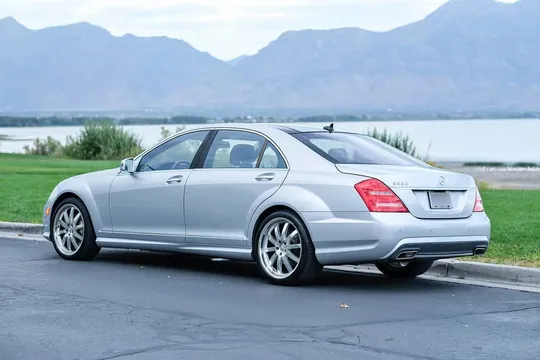 2011 Mercedes-Benz S-Class S 550 Sedan 4D