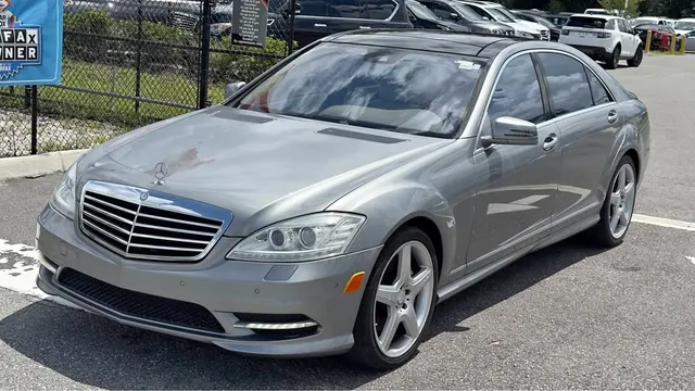 2011 Mercedes-Benz S-Class S550