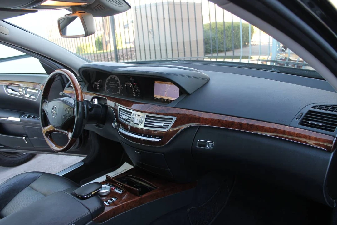 2011 Mercedes-Benz W221 S-Class - Image 17 of 24