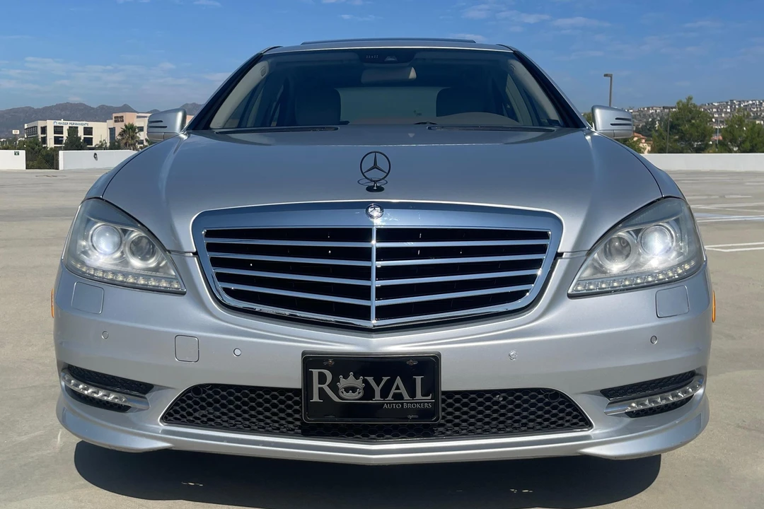 2011 Mercedes-Benz W221 S-Class - Image 2 of 31