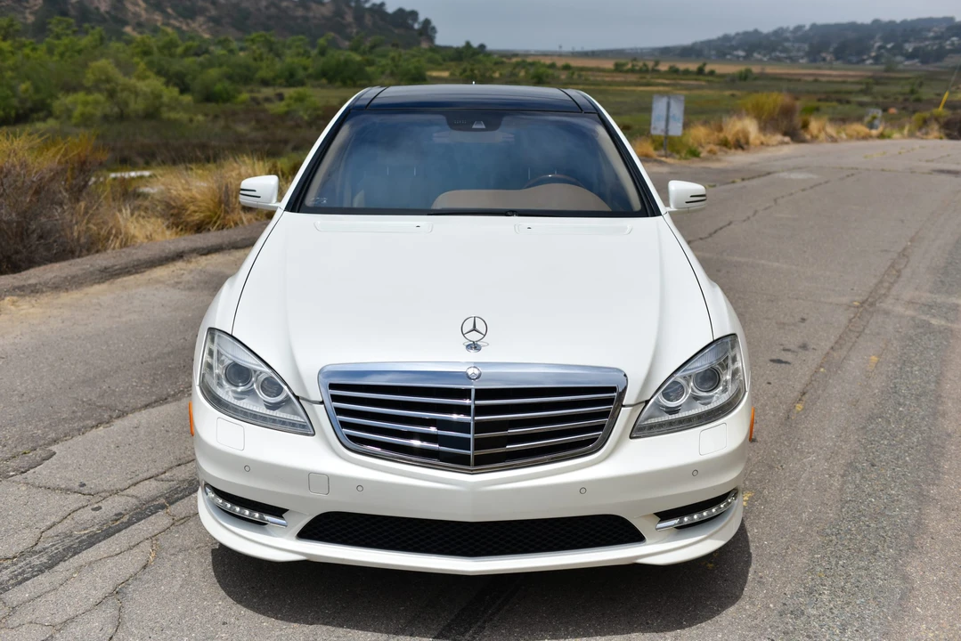 2011 Mercedes-Benz W221 S-Class - Image 8 of 31