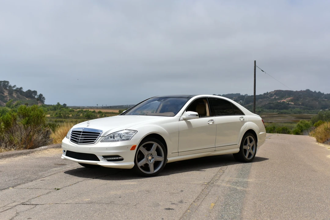 2011 Mercedes-Benz W221 S-Class - Image 3 of 31