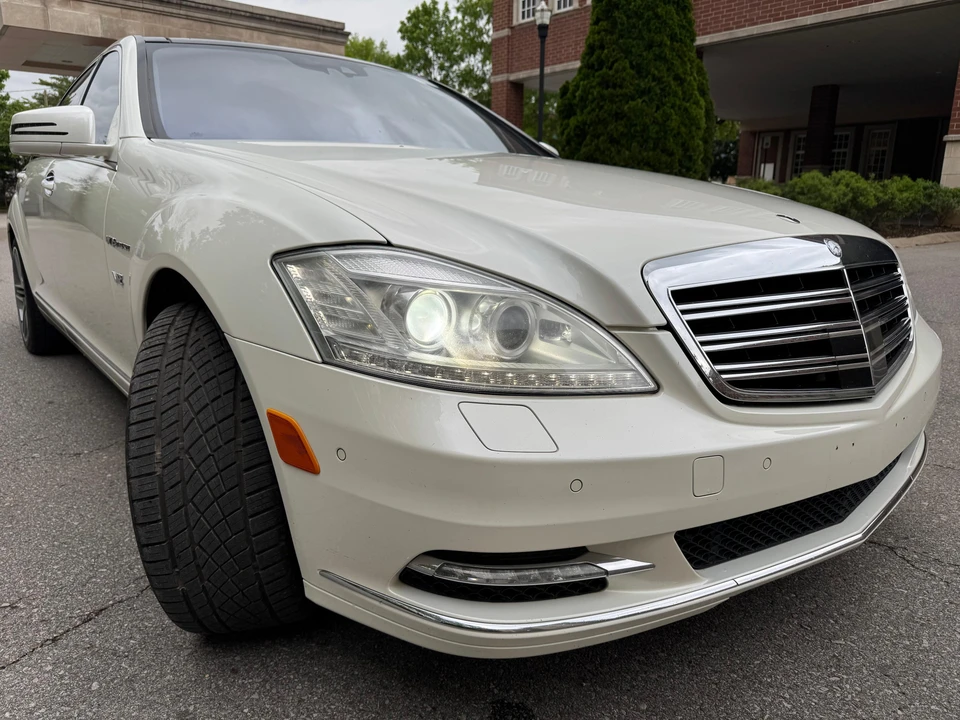 2011 Mercedes-Benz W221 S-Class - Image 12 of 31