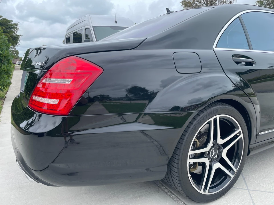 2011 Mercedes-Benz W221 S 63 & S 65 AMG - Image 27 of 31