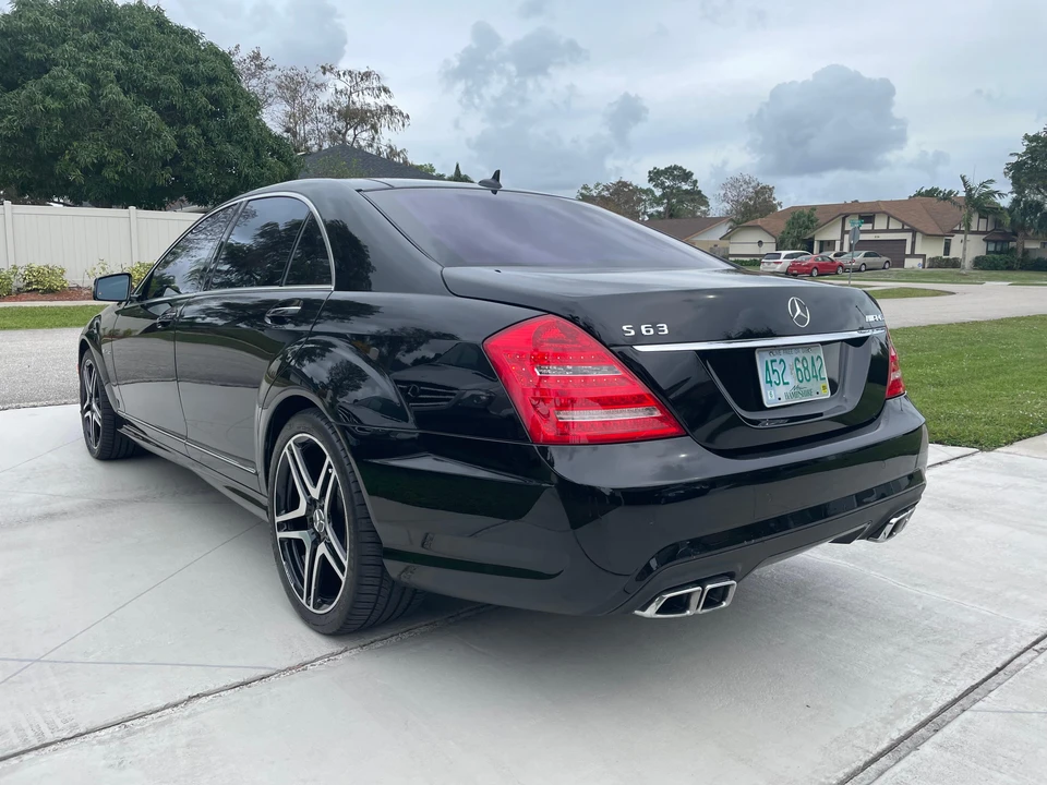 2011 Mercedes-Benz W221 S 63 & S 65 AMG - Image 11 of 31
