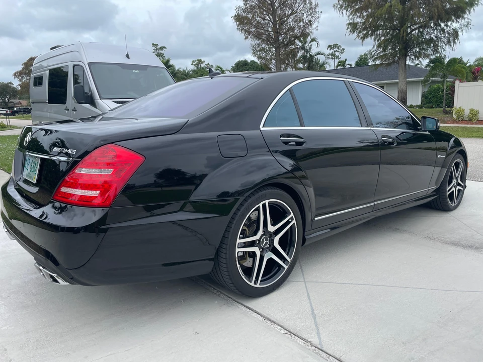 2011 Mercedes-Benz W221 S 63 & S 65 AMG - Image 17 of 31