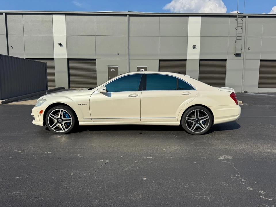 2011 Mercedes-Benz W221 S 63 & S 65 AMG - Image 8 of 31