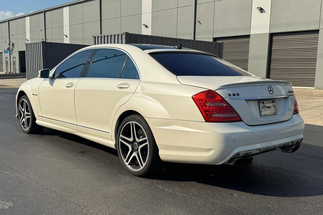 2011 Mercedes-Benz W221 S 63 & S 65 AMG - Image 4 of 31