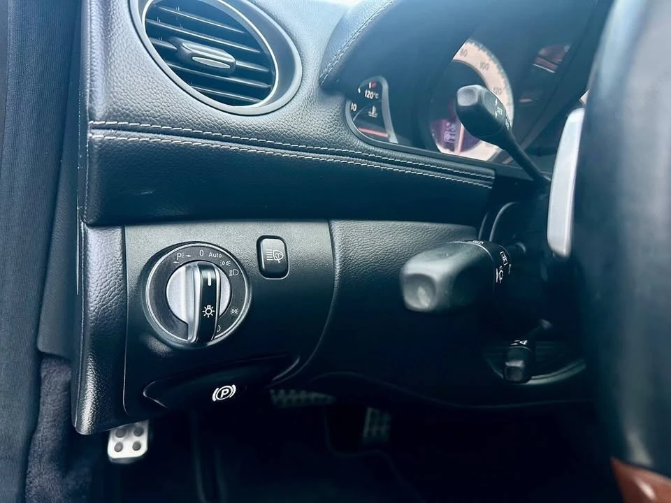 2011 Mercedes-Benz R230 SL-Class - Image 15 of 18