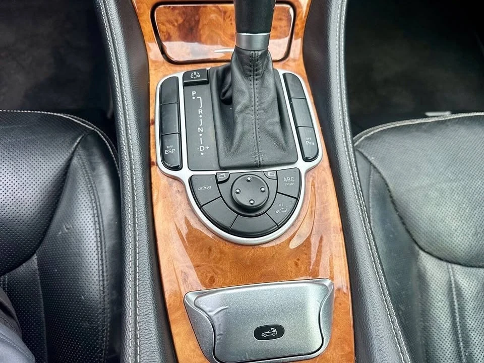 2011 Mercedes-Benz R230 SL-Class - Image 17 of 18