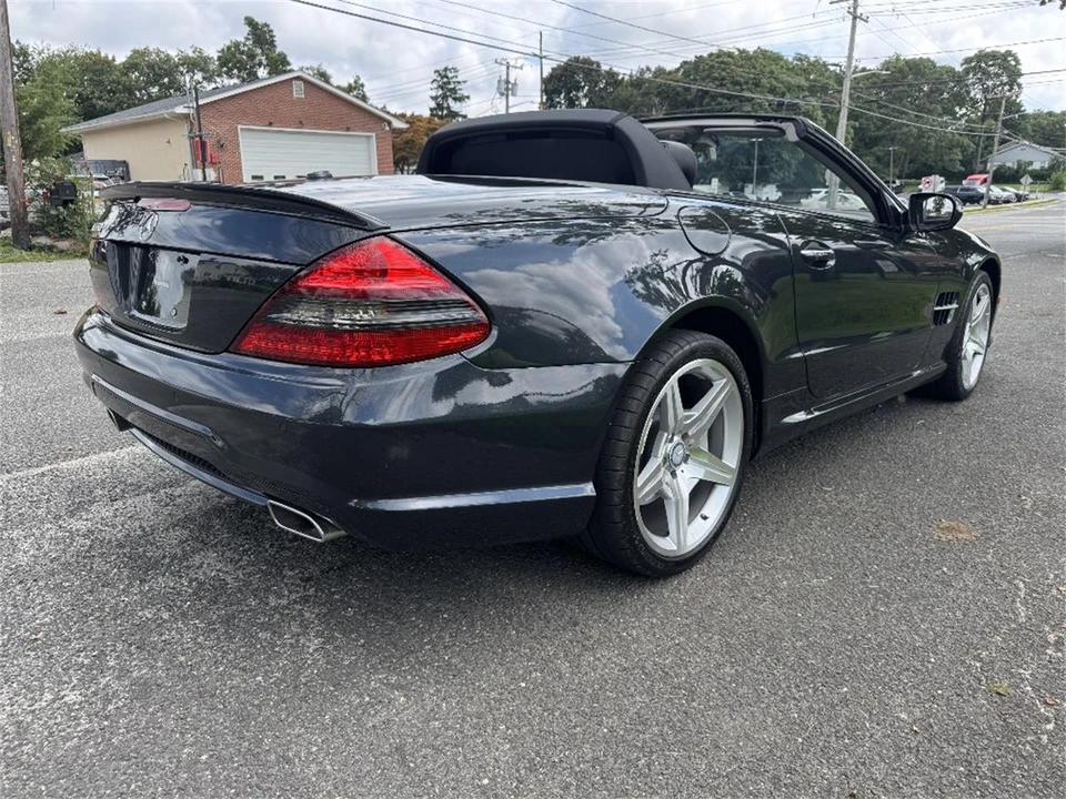 2011 Mercedes-Benz R230 SL-Class - Image 11 of 15